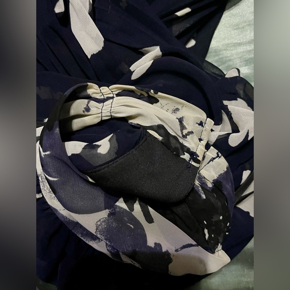 Betsy & Adam Women's Chiffon Floral Maxi Dress - Picture 8 of 9